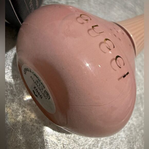 GUCCI NAIL POLISH “ELLEN BLUSH” 413 | HIGH-SHINE FINISH – LUXURY BLUSH PINK - Picture 3 of 17